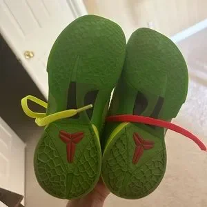 Never worn Kobe grinches men size 6.5 rare bought for $1000 Nike | Shoes | Never Worn Kobe Grinches Men Size 65 Rare  main image 2